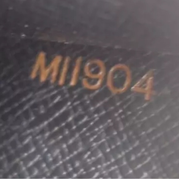 LOUIS VUITTON S-LOCK EPI CLUTCH ON A CHAIN CROSSBODY. - Picture 15 of 15